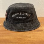 デニムのバケットハット